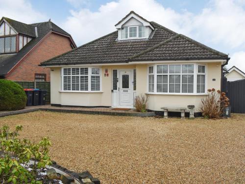 Allostock Casa | Redcot Holiday Bungalow