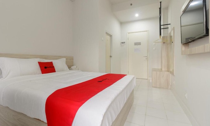 Dramaga Casa | RedDoorz Apartment @ Dramaga Tower