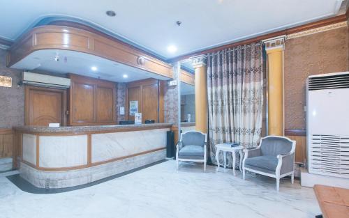 Downtown Hotel | RedDoorz at MPT Suites Test