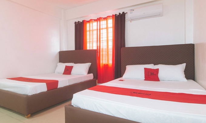 Pasay Hotel | RedDoorz at Najar Residences near NAIA