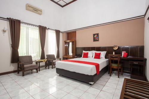 Klojen Casa | RedDoorz near Balai Kota Malang