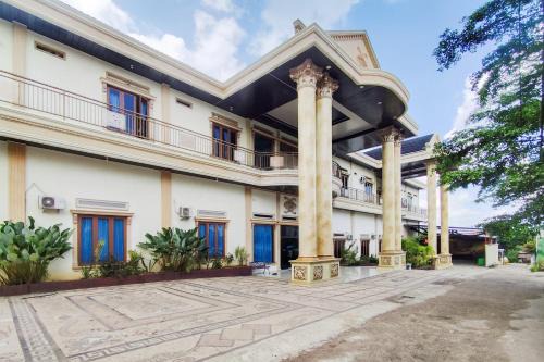 Jambi Casa | RedDoorz near Islamic Center Jambi
