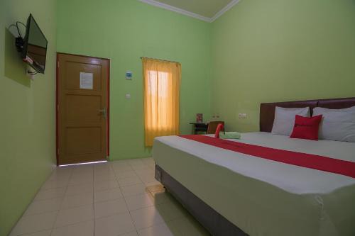 Purwokerto Casa | RedDoorz near Kampus UMP Purwokerto