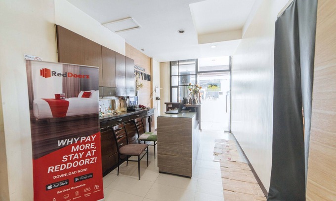 Olongapo Casa | RedDoorz near Olongapo Bus Terminal