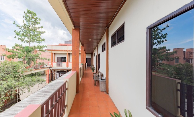 Samarinda Casa | RedDoorz near Samarinda Square