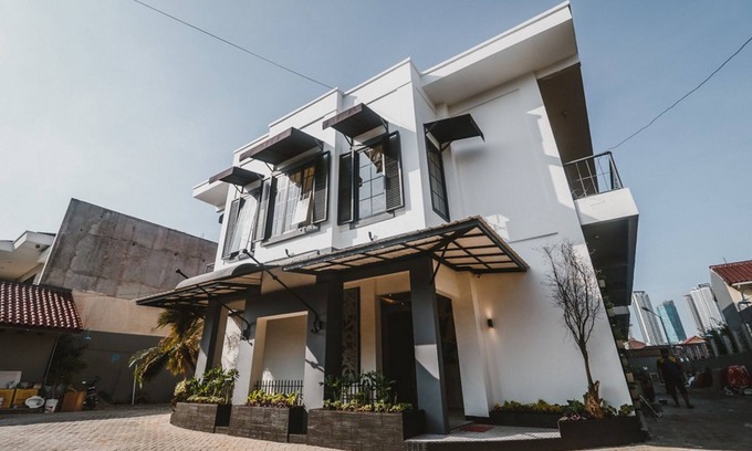 Kemanggisan Casa | RedDoorz Plus near Mall Slipi Jaya