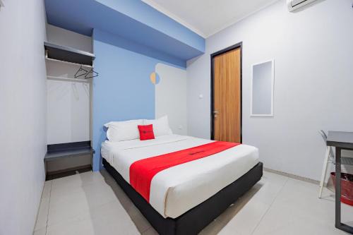 Gandaria-selatan Casa | RedDoorz Plus near Radio Dalam 3