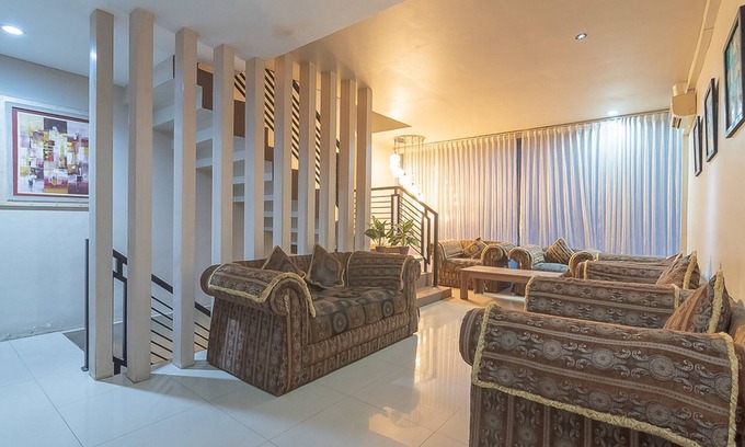 Balikpapan Casa | RedDoorz Plus near Sepinggan Airport 3