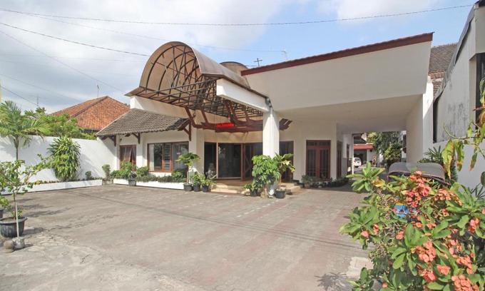 Yogyakarta Casa | RedDoorz Plus @ Taman Siswa 3