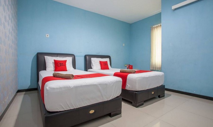Klojen Casa | RedDoorz @ Raya Tidar