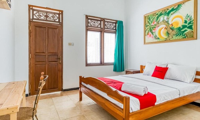 Malang Casa | RedDoorz Syariah near Gor Ken Arok