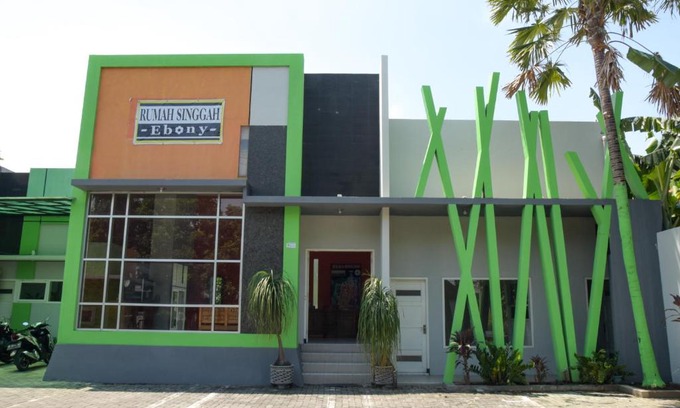 Probolinggo Casa | RedDoorz Syariah near Balai Kota Probolinggo 2
