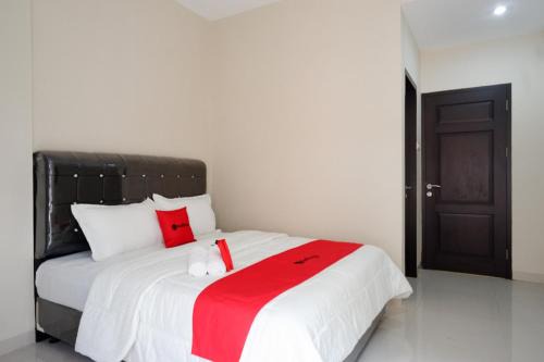 Purwokerto Casa | RedDoorz Syariah near RSUD Margono Purwokerto