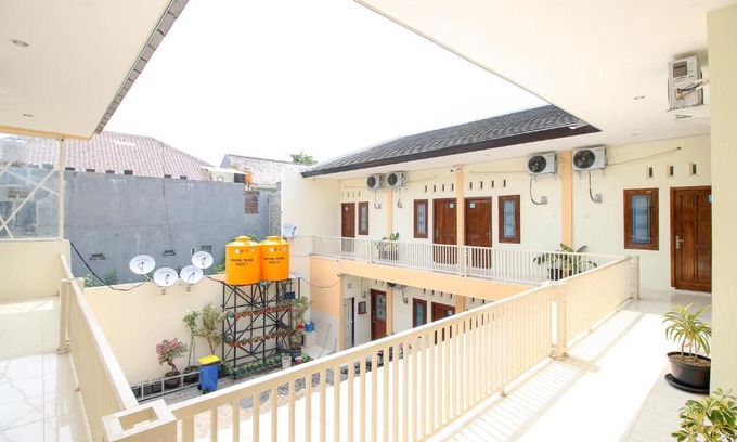 Sidoarjo Casa | RedDoorz Syariah @ Pahlawan Sidoarjo