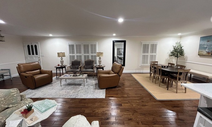 Hoover Casa | Redesign Traditional Home in Beautiful Vestavia Hills