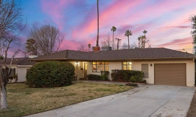 South Redlands Casa | Redlands Stay Near University, Downtown Dining & Minutes to Loma Linda Hospitals