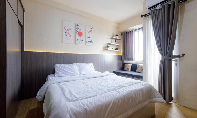 Cikarang Apartamento | RedLiving Apartemen Riverview Residence - UV Rooms Tower Mahakam with Netflix