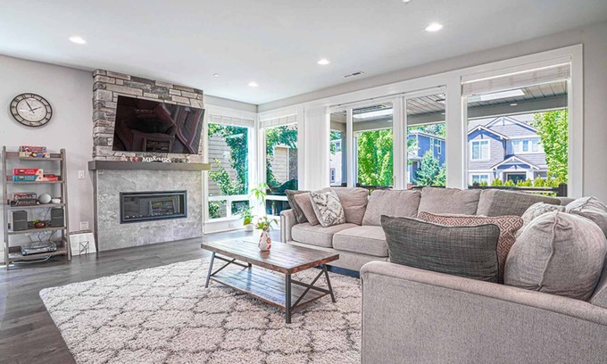 Education Hill Casa | Redmond Family Home near Serene Sammamish Valley