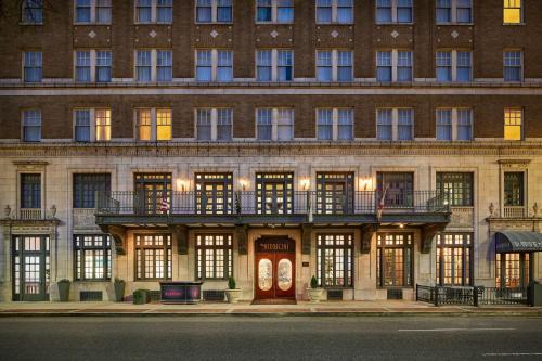 Central City Hotel | Redmont Hotel Birmingham - Curio Collection by Hilton