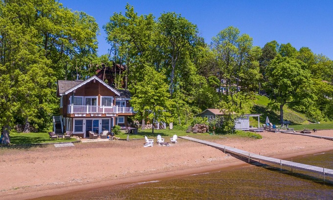 Nisswa Cabina | TRANQUILO DE RETIROS DE LA CAÍDA EN GULL LAKE BEACHFRONT GEM JUNTO A GRAND VIEW LODGE