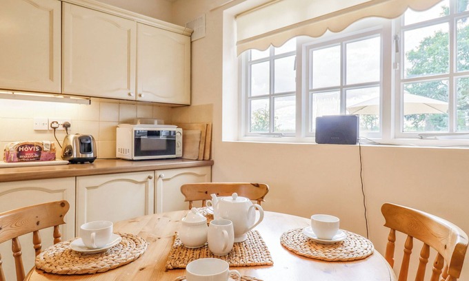Covington Cabaña | Redwood Cottage