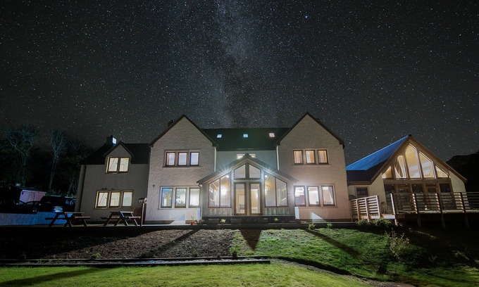 Greshornish Hotel | Redwood House Hotel