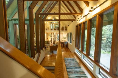 Mill Valley Casa | Redwood Treehouse Retreat Near Muir Woods w Deck