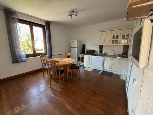 Scionzier Apartamento | Redzepi