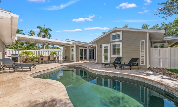 Saint Armands Key Casa | Reel Me In: Lido Key Rental with Private Pool, Walk to St. Armands & Beach