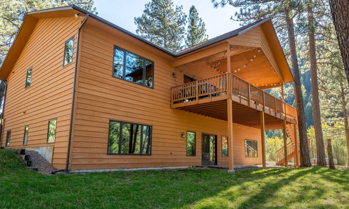 Greenough Casa | Reel Montana Getaway on the Blackfoot River