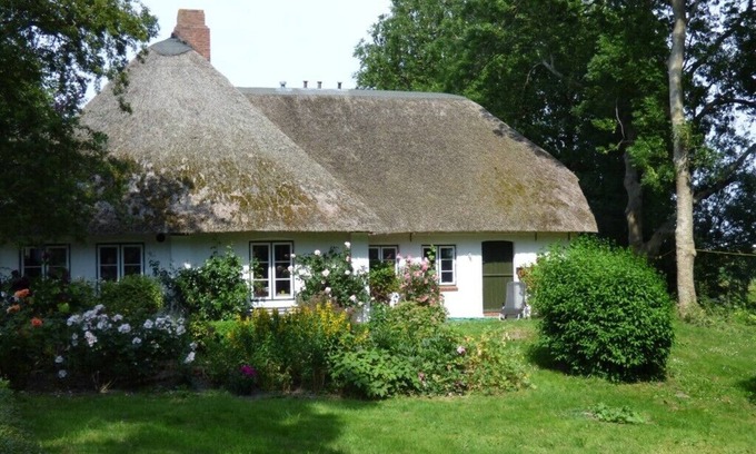 Wasserkoog Casa | Reetdach-appartement "wasserkoog 22" in Tetenbüll für 2 Personen
