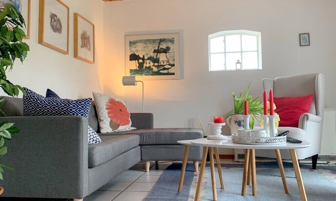 Osterhever Casa | Reetdach-ferienhaus "weiße Reetdachkate" in Osterhever für 5 Personen