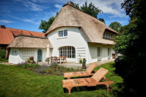 Klein Hansdorf Casa | Reetdach-Villa mit Blick in die Natur - 160m² Entspannung pur