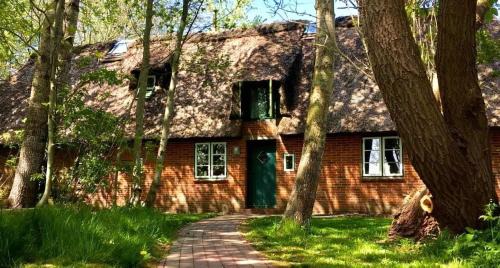 Norderfriedrichskoog Casa | Reetdachhaus Für Erholsamen Familienurlaub