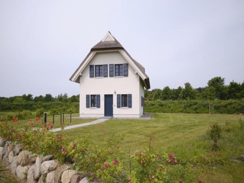 Kreptitz Casa | Reetland am Meer - Premium Reetdachvilla mit 3 Schlafzimmern, Sauna und Kamin F04