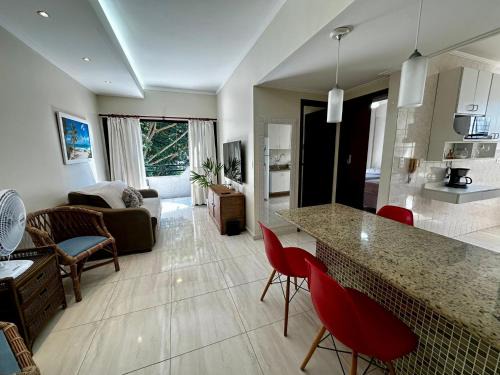 Tombo Apartamento | Refúgio Aconchegante a 3 quadras da Praia do Tombo!