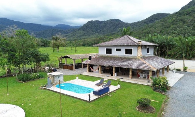 Joinville Casa | Refúgio na encantadora Estrada Bonita - Joinville