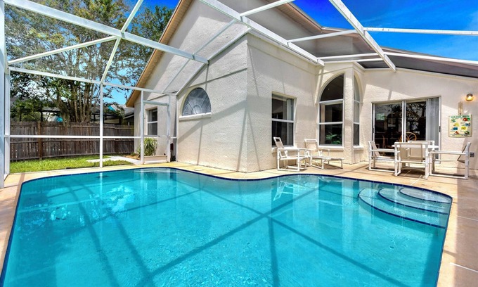 Lindfields Villa | Ref 34. Stunning villa with pool. Lindfields Near Disney