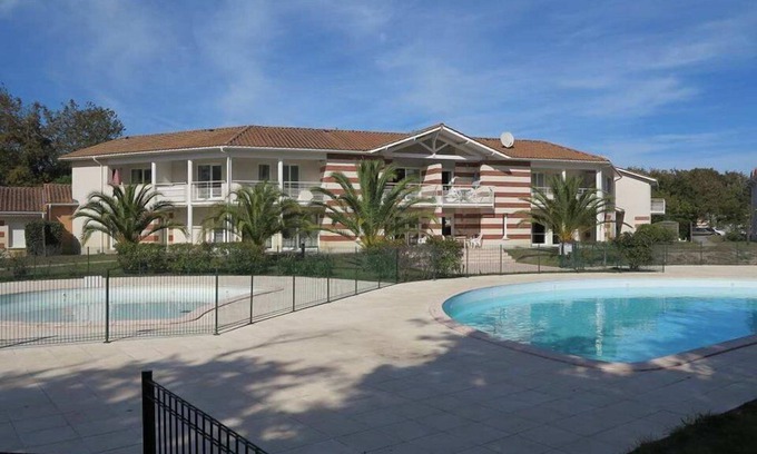 Soulac-sur-Mer Casa | Ref 554 - Duplex house in a 3 star residence