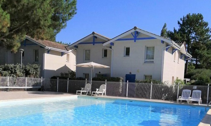 Le Verdon-sur-Mer Casa | Ref 584 - Pretty duplex house in residence with swimming pool