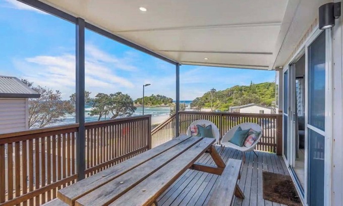 Seal Rocks Otro | Reflections Seal Rocks - Holiday Park