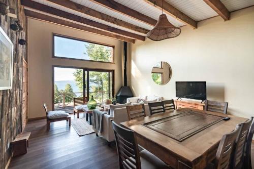 Pucon Casa | Refugio Millaray - Vistas y Acceso al Lago
