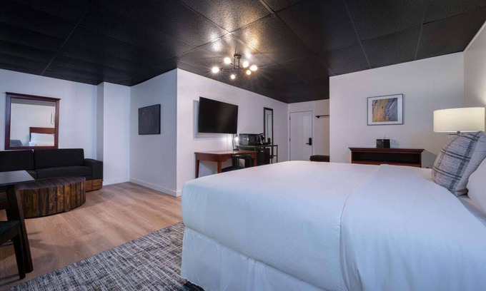 Tupper Lake Condominio | Regardless of the season, there’s something for everyone at Trailhead!