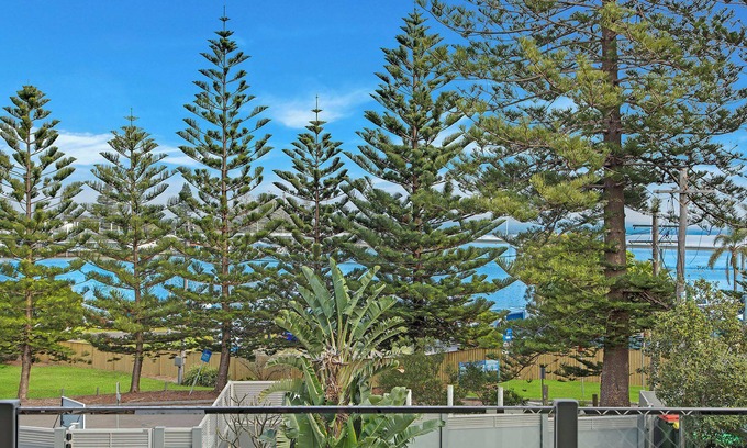The Entrance North Apartamento | Regency Court 3 - 2 Bedroom Unit