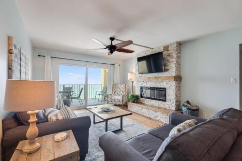Biltmore Beach Apartamento | Regency Towers 1018 Beachfront unit