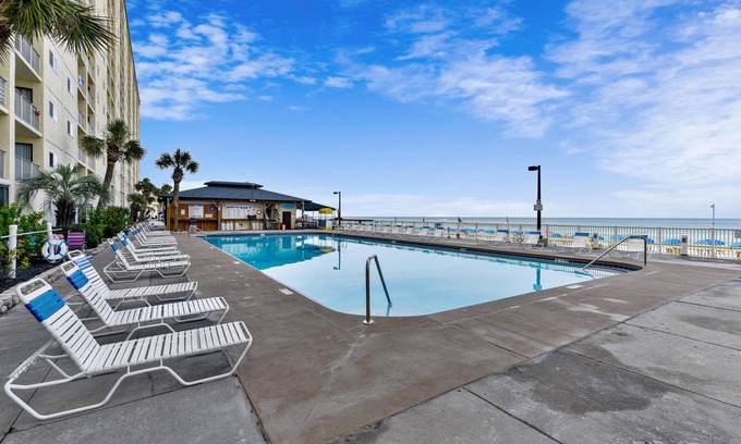 Biltmore Beach Condominio | Regency Towers by Book That Condo