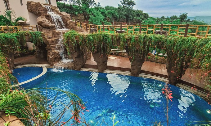 Daund Complejo | Regenta Bharti Resort, Urulikanchan