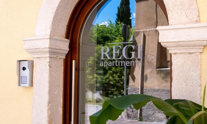 Pacengo Apartamento | REGI Apartments