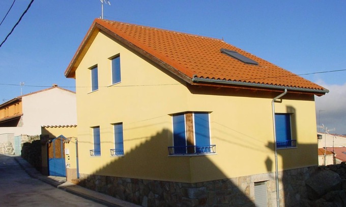 Bernuy-Salinero Casa | Inscrita en Registro de viviendas de uso turístico de Castilla y Leon: VuT-AV-4