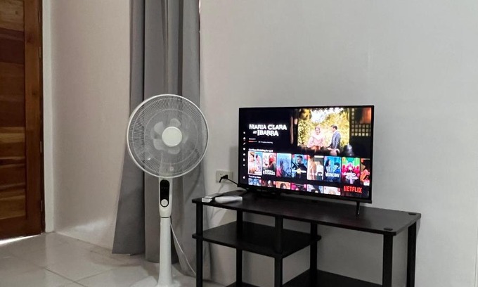 Tuguegarao Apartamento | Reinhardshausen Suites and Residences- Lovely Air-Conditioned Units